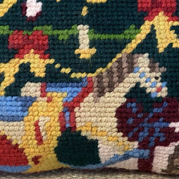 Christmas Tree Pillow - Needlepoint - Vintage - Picture 6 of 13